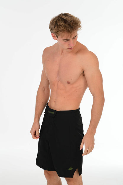Zwarte Fightshort met Olijfgroen Signature Detail